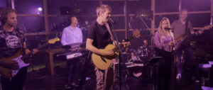 Downtown Café: 7Live